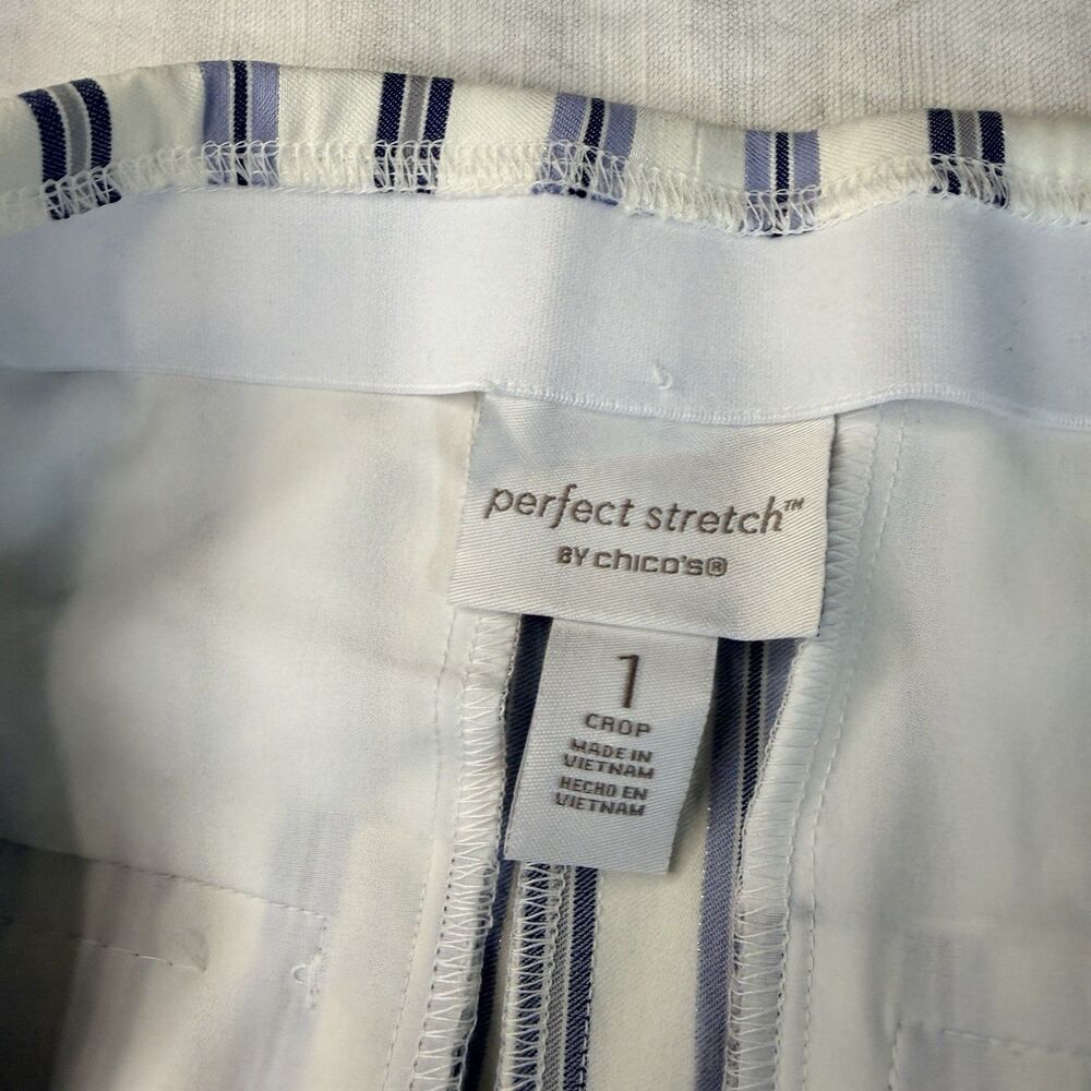 Chico's Crop Pants Capris Women's Size 8 Blue White Striped Metallic Straight - Picture 3 of 11